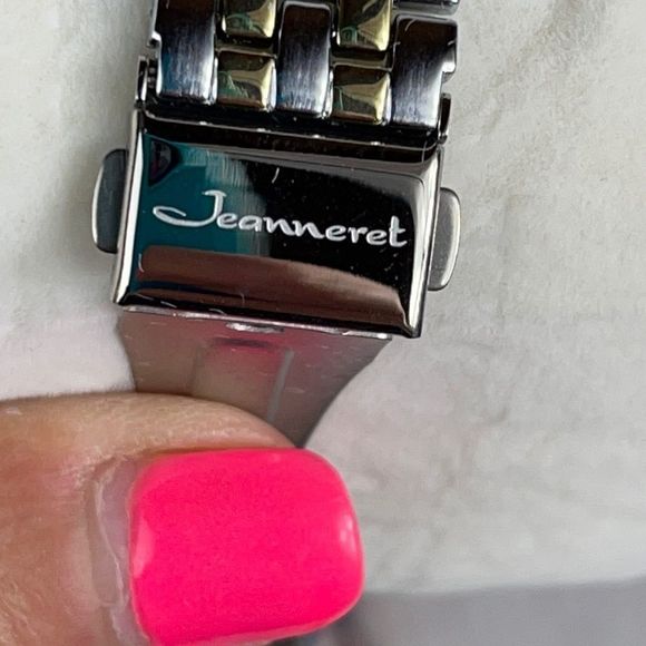 Jeanneret  34MM Case Casual  Watch w/ Crystal Hour Silver Gold Tone Band - Picture 7 of 10